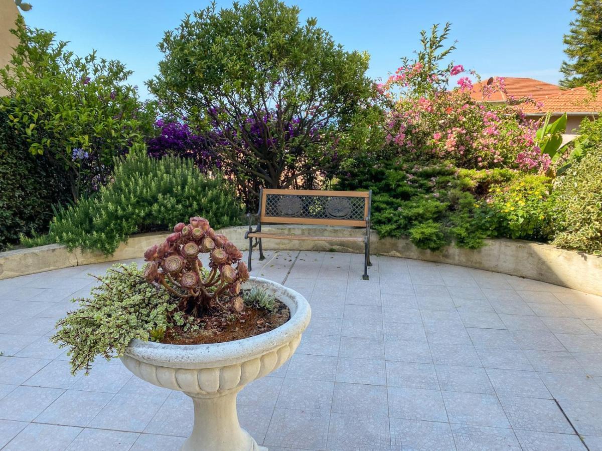 Apartment Mansfield Vue Carte Postale Terrasse Piscine 2 Menton